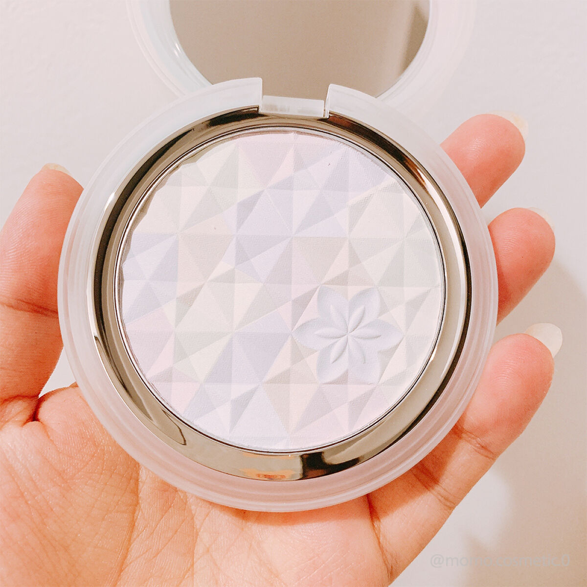 ＡＱ　オーラ リフレクター/DECORTÉ/プレストパウダーを使ったクチコミ（3枚目）