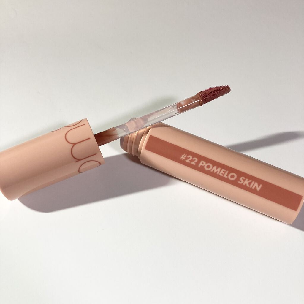 ジューシーラスティングティント/rom&nd/リップティントを使ったクチコミ（2枚目）