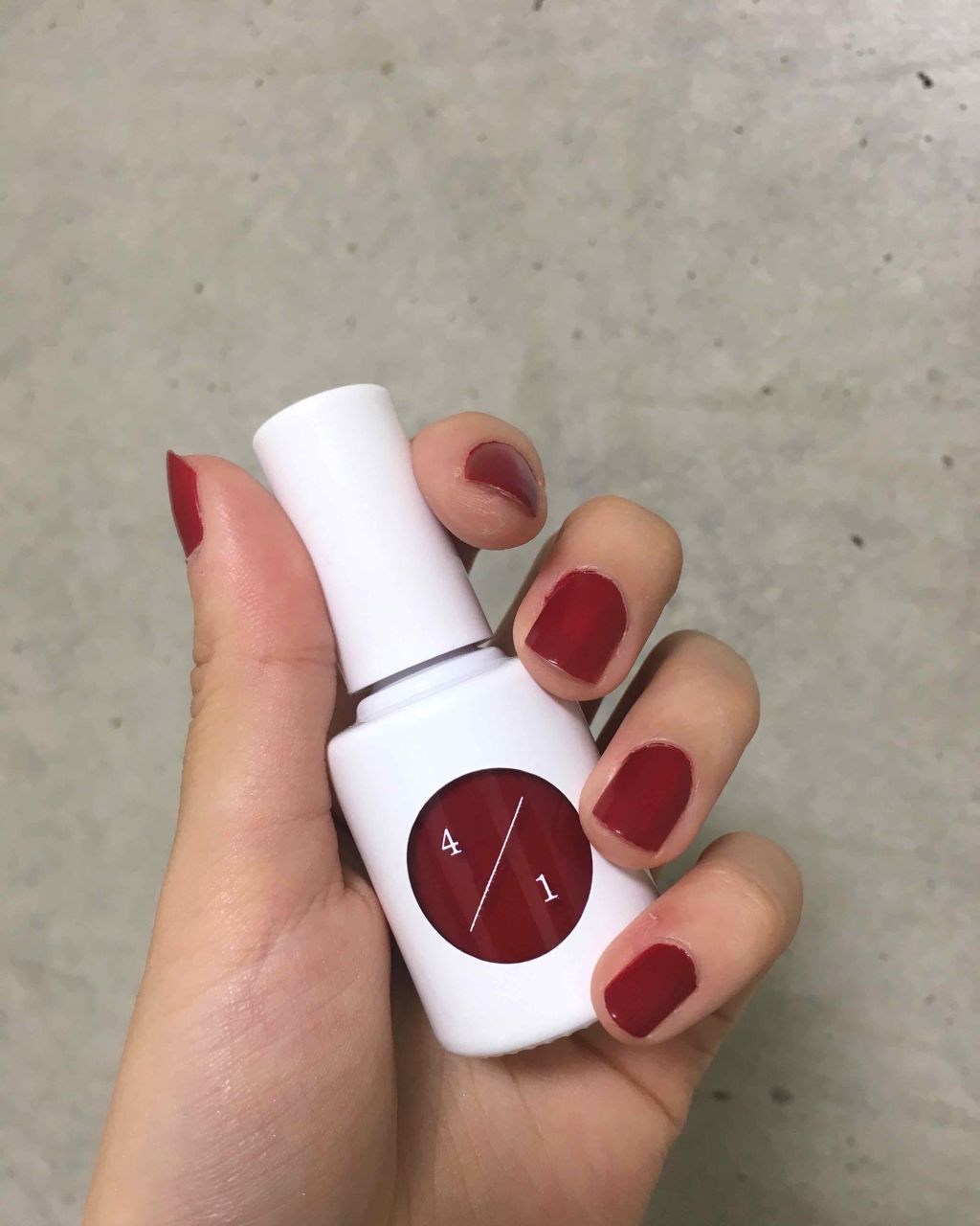 ウカ レッドスタディ ワン/uka/マニキュアを使ったクチコミ（1枚目）