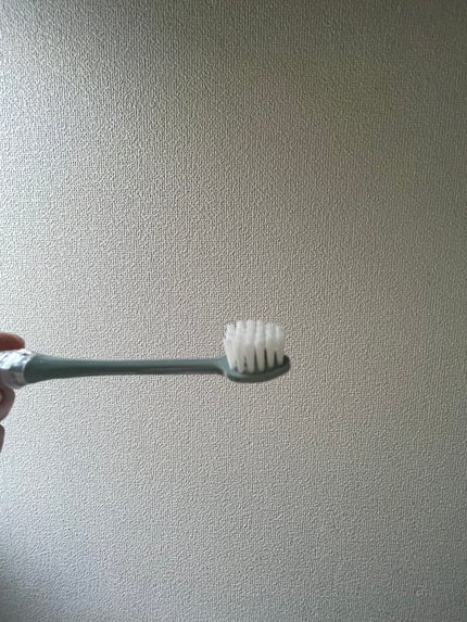 オーラツープレミアムハブラシ なめらかフィット/オーラツー/歯ブラシを使ったクチコミ(5枚目)