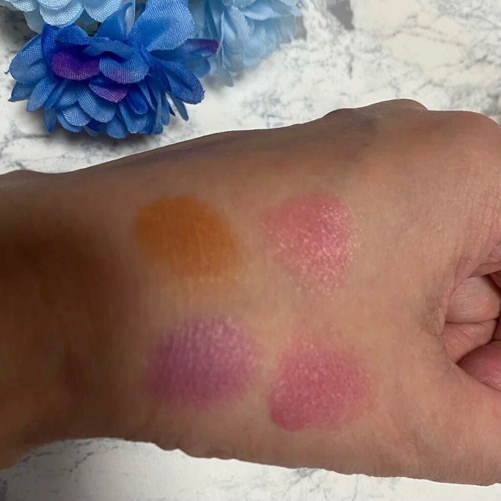 ブルーミング メイクアップキットB(パウダーパレット)/Celvoke/メイクアップキットを使ったクチコミ(2枚目)