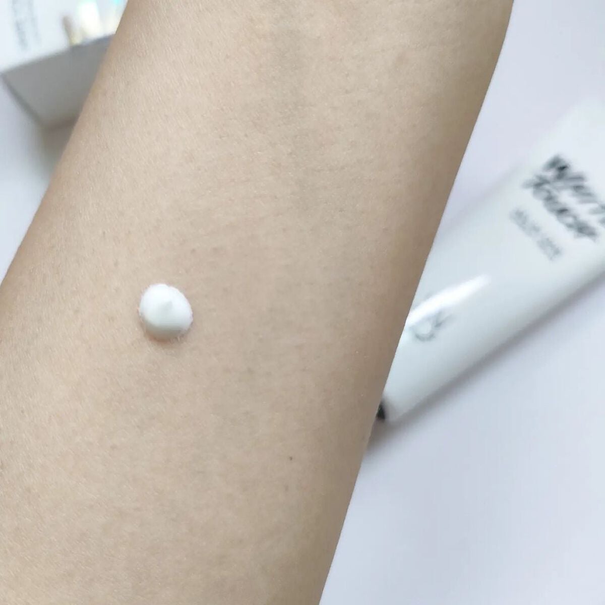 エスツーエンディー トーンアップクリーム/S2ND/化粧下地を使ったクチコミ(2枚目)