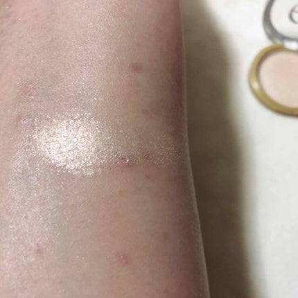 シャイニーシャドウ N/excel/単色アイシャドウを使ったクチコミ(2枚目)