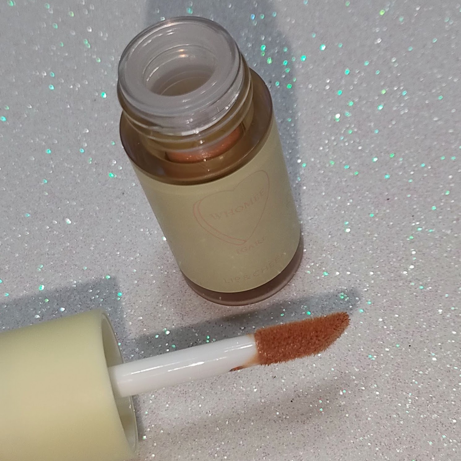 リップ＆チーク アムールベージ/WHOMEE/ジェル・クリームチークを使ったクチコミ（2枚目）