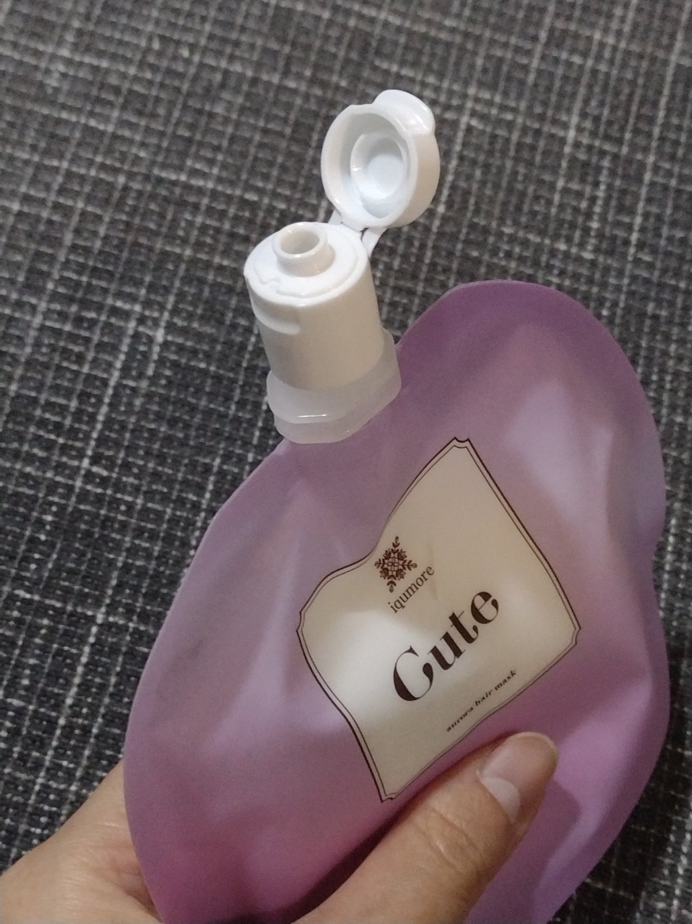 イクモアキュートオーロラヘアマスク/iqumore/ヘアマスク・ヘアパックを使ったクチコミ(1枚目)