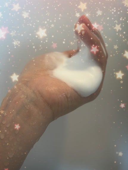 エイトザタラソ エイトザタラソ ユー CBD&リラクシング バブルスパ 炭酸泡シャンプーのクチコミ「泡で出てくる炭酸泡シャンプーです🎵🫧
珍しかったので購入してみました🙌
使ってみるともっちり.....」(2枚目)