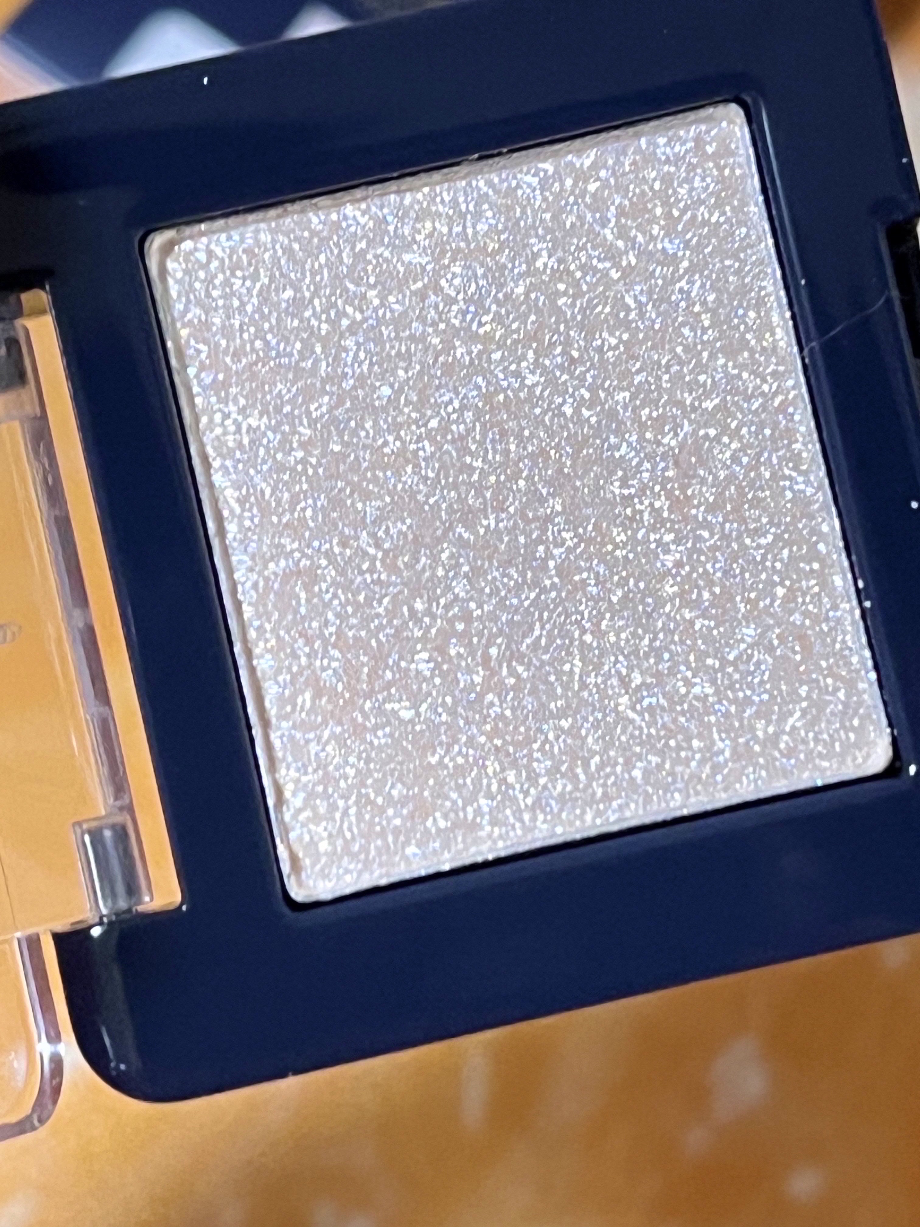 AUSスターダストアイシャドウ/and us/単色アイシャドウを使ったクチコミ（3枚目）