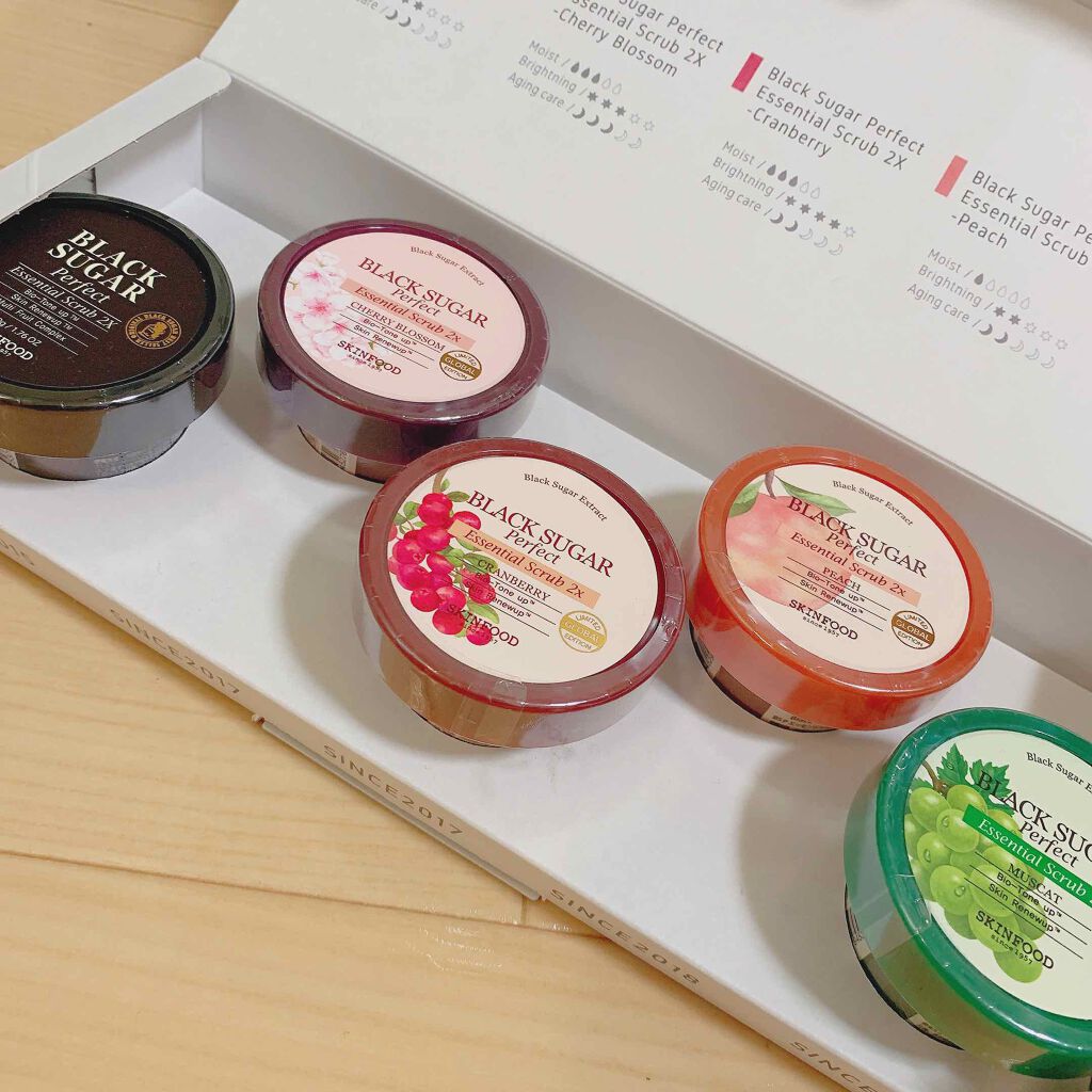 ブラックシュガー パーフェクト エッセンシャル スクラブ2X/SKINFOOD/洗い流すパック・マスクを使ったクチコミ（1枚目）