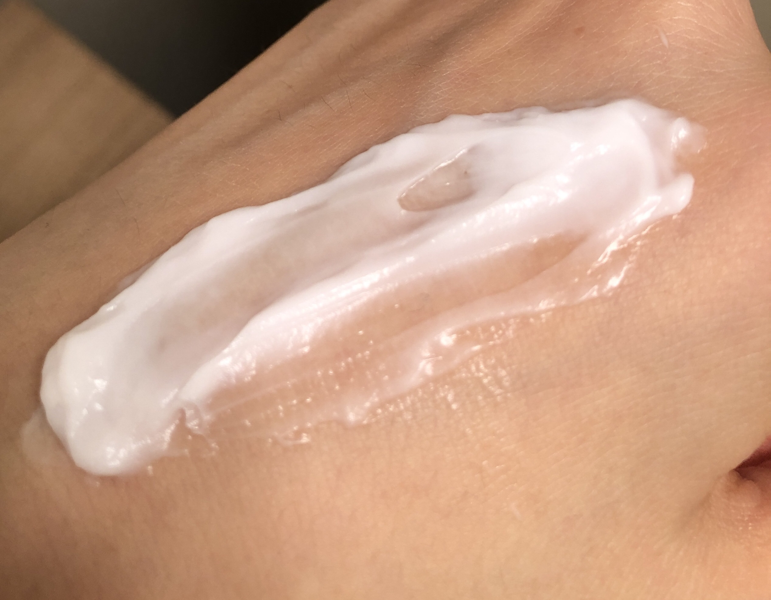 ボムバストクリーム　リッチ/PEACH JOHN/バストケア・ヒップケアを使ったクチコミ（2枚目）