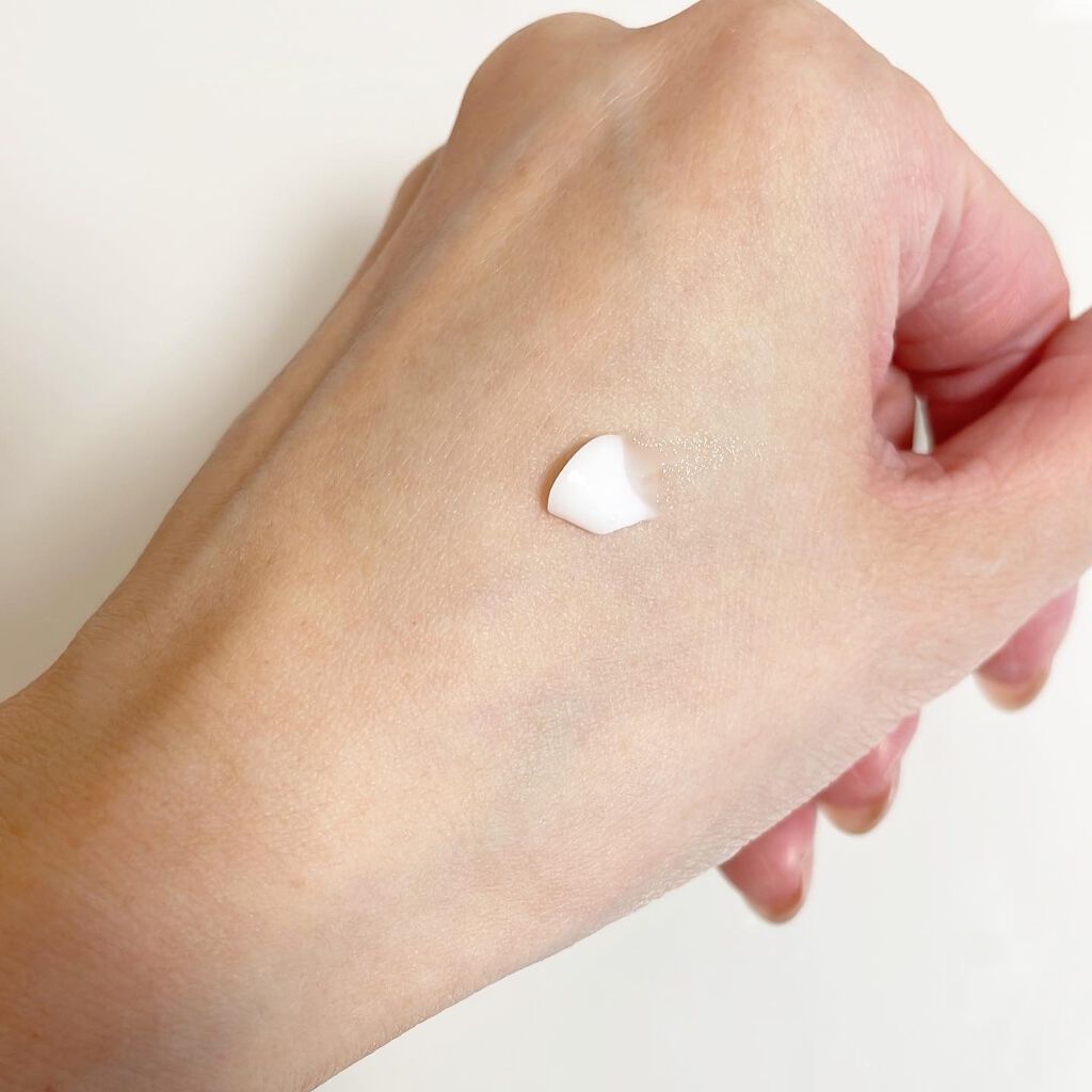 プラセホワイター 薬用美白アイクリーム/明色/アイケア・アイクリームを使ったクチコミ（2枚目）