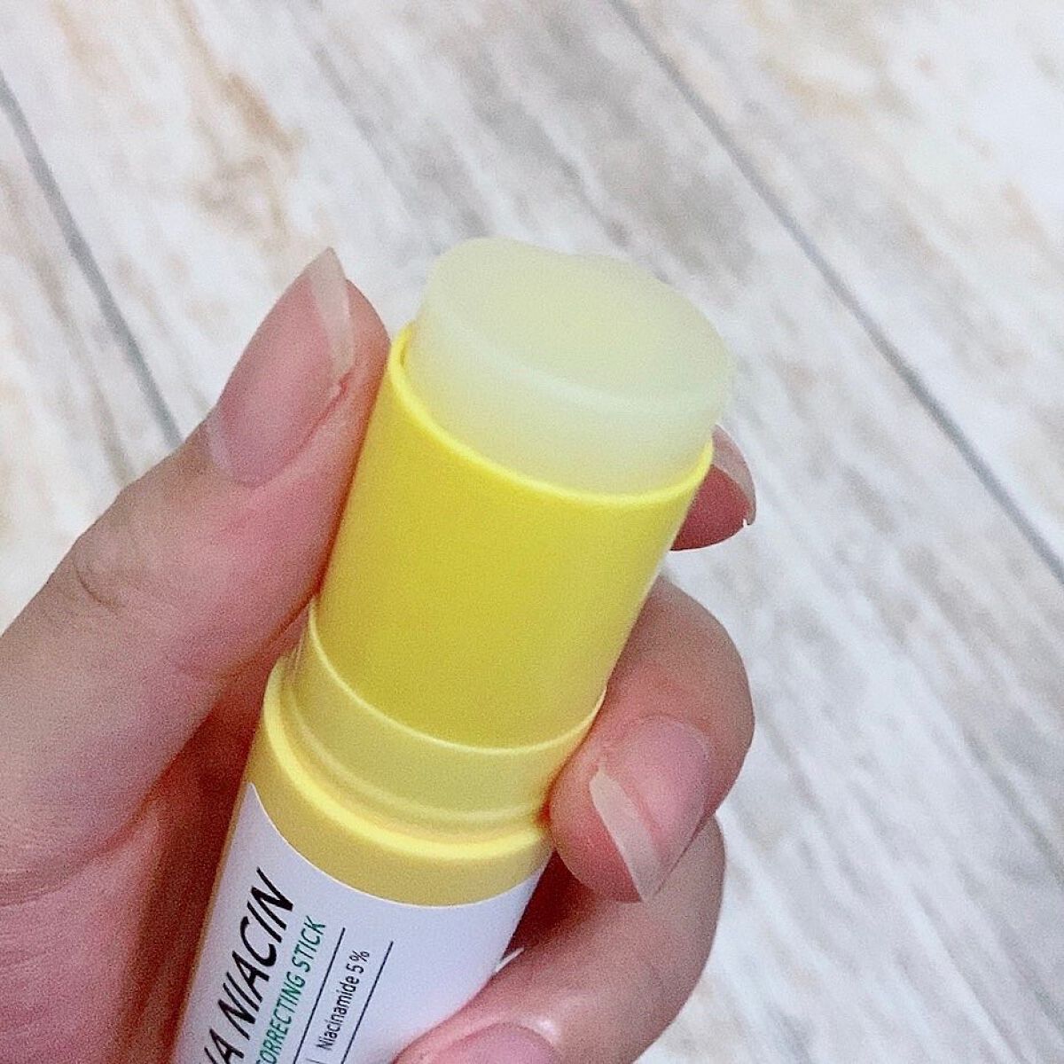 ゆずナイアシンダークスポットコレックティングスティック/SOME BY MI/美容液を使ったクチコミ(2枚目)