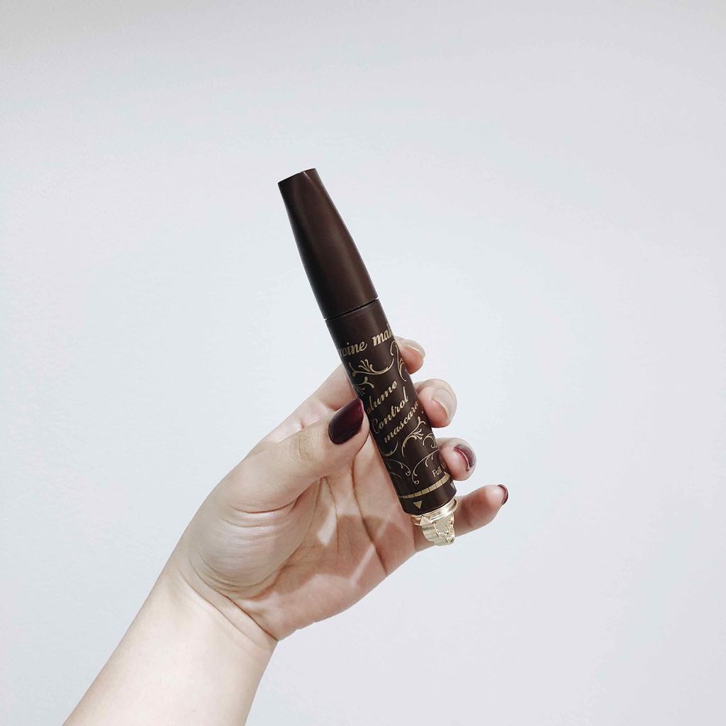 前に載せたベネフィークのマスカラに出会って以来ほかのマスカラを単品で使うことは無かったので、恐る恐る使ってみたところ、、
やはりわたしの一重目睫毛には叶わず！塗ったそばから下がる下がる……カール力以外のボリュームや色などは満足なのですが、わ