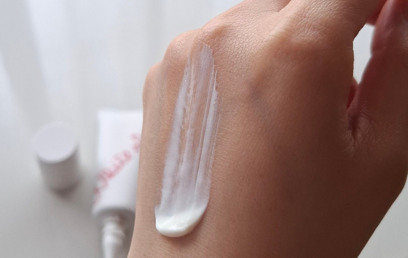 ホワイトショット セラムUV/ホワイトショット/日焼け止めクリームを使ったクチコミ(4枚目)