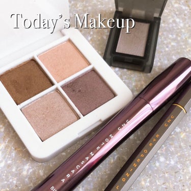 🌸Today’s Makeup☀︎🌸

・rms beauty 4ever Eyeshadow Quad 

・Celvoke VOLUNTARY EYES 
　04 Lavender Gray 

・