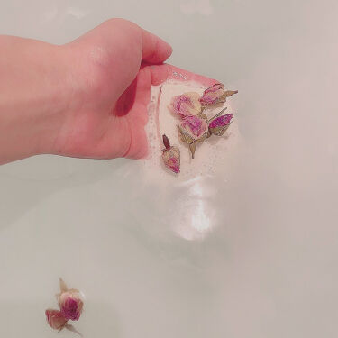 ティスティー トスティー ラッシュの口コミ 薔薇の花が湯船に浮かびます 気持ちを高揚 By Betty 混合肌 Lips