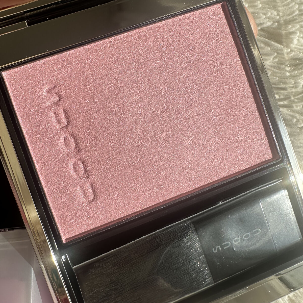 トリートメント ラッピング リップ 101 白菫 -SHIROSUMIRE（限定色）/SUQQU/口紅を使ったクチコミ（3枚目）