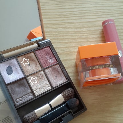 ミステリアスフォースアイズ/コフレドール/アイシャドウパレットを使ったクチコミ(2枚目)