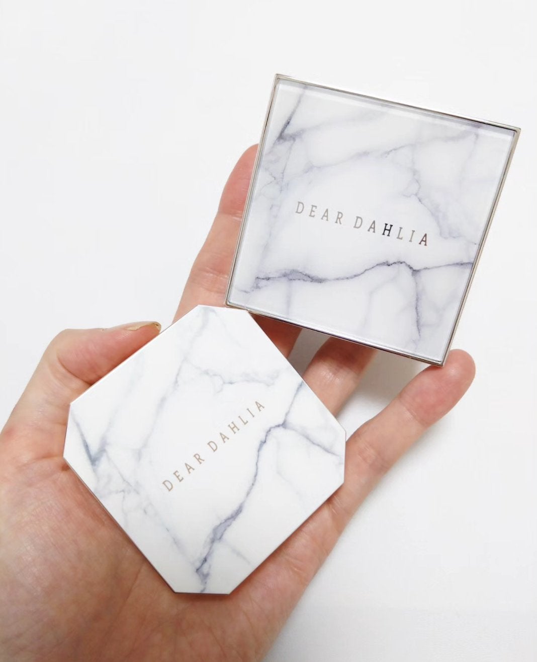 ドリームベルベットアイシャドウパレット/DEAR DAHLIA/アイシャドウパレットを使ったクチコミ(2枚目)