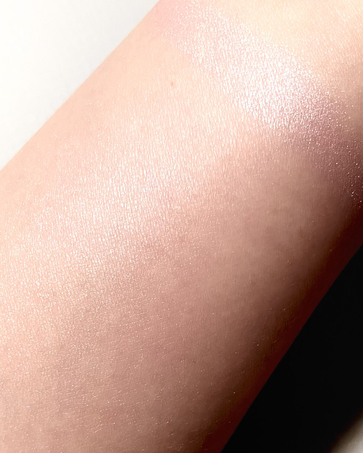 beyond powder/Illamasqua/パウダーハイライトを使ったクチコミ（3枚目）