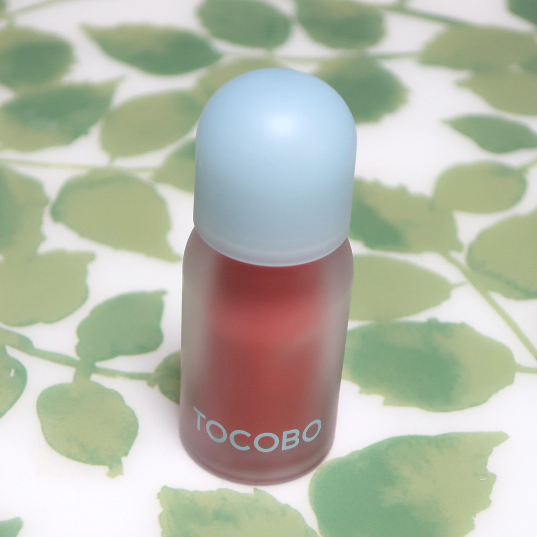 ジューシーベリープランピングリップオイル/TOCOBO/リップグロスを使ったクチコミ（2枚目）