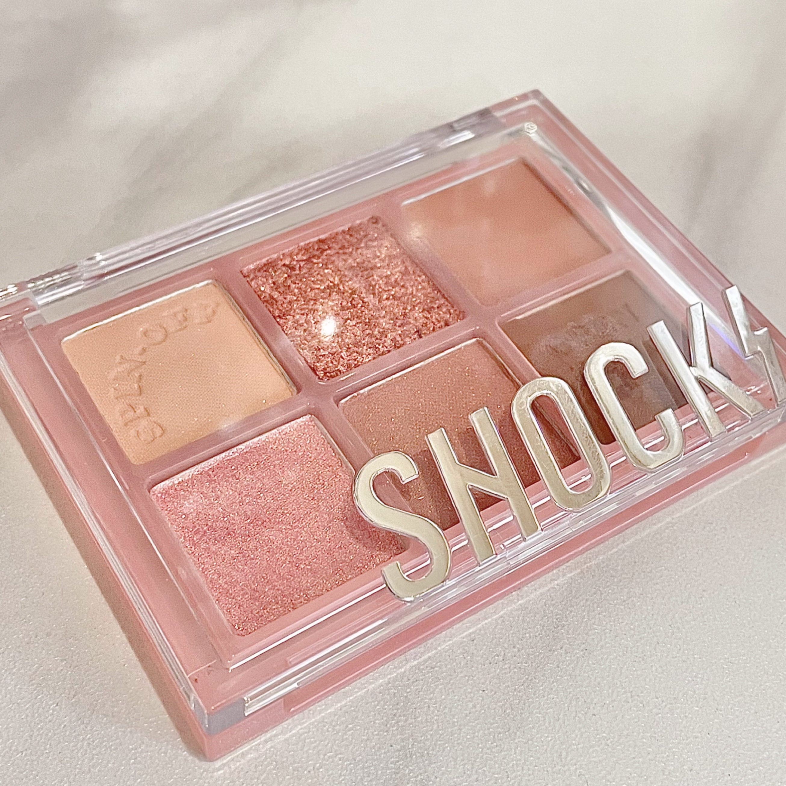 ザショッキングスピンオフパレット/TONYMOLY/アイシャドウパレットを使ったクチコミ（2枚目）