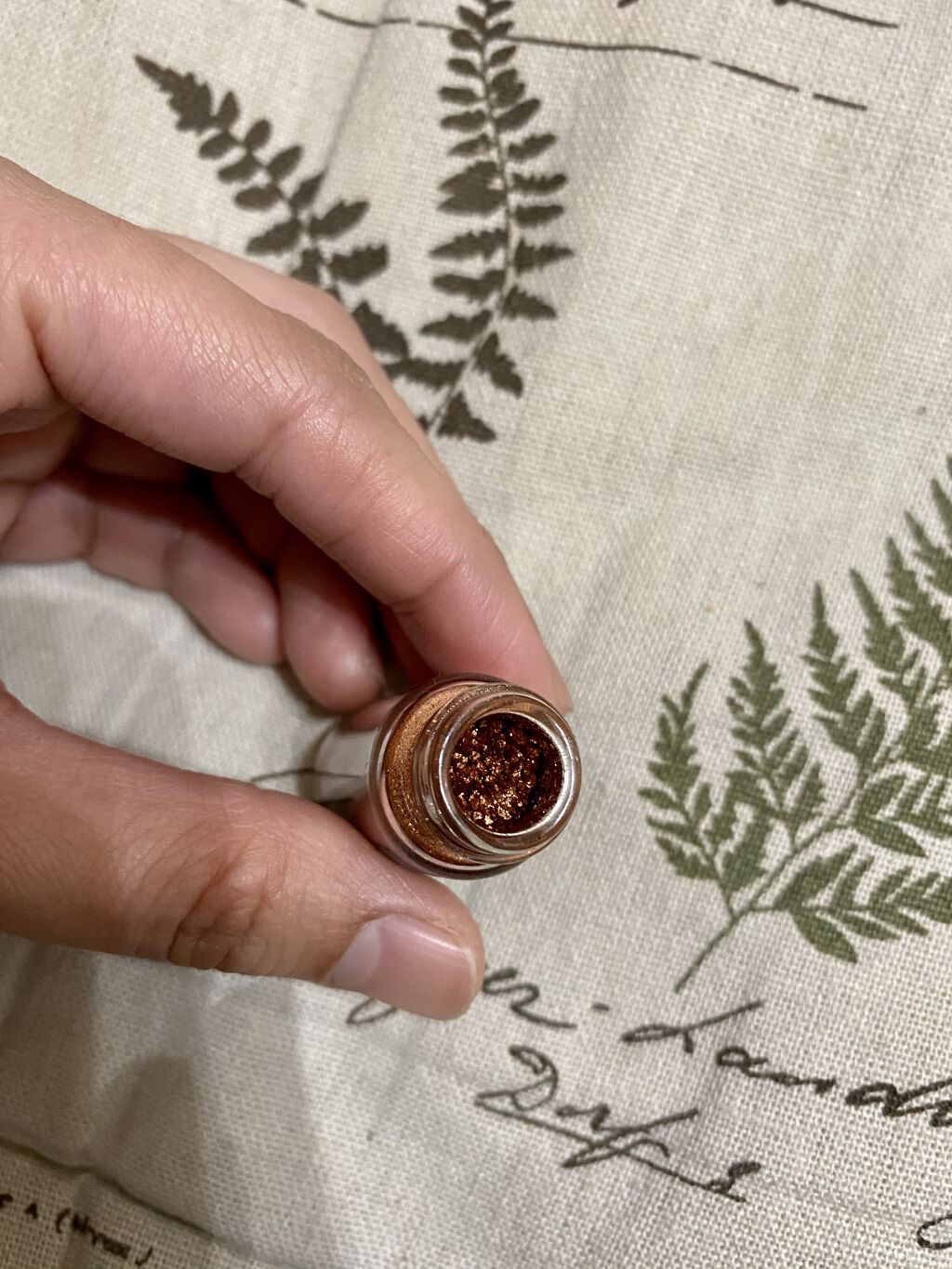 ピグメント/M・A・C/単色アイシャドウを使ったクチコミ（2枚目）