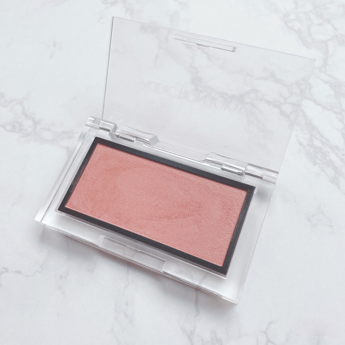 アディクション ザ ブラッシュ マット 007M Rose Latte/ADDICTION/パウダーチークを使ったクチコミ（2枚目）