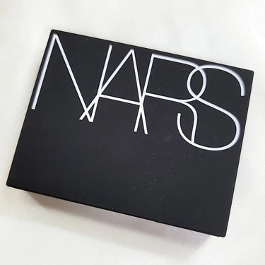 ライトリフレクティングセッティングパウダー　プレスト　N 5894/NARS/プレストパウダーを使ったクチコミ（3枚目）