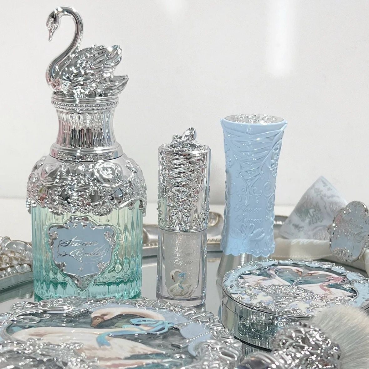 彩り日記 on LIPS 「夢見るような香り…花知晓スワンパフュームの秘密✨😇開けた瞬間、..」(6枚目)