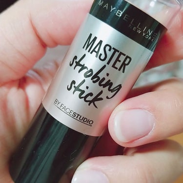 🖤 MAYBELLINE MASTER strobing stick 🖤
☞☞02 ピンク

〖 特徴 〗
☑️シルバー寄りのピンク
☑️サラッとしていて軽い
☑️ギラつかず馴染みがいいから割と自然
☑