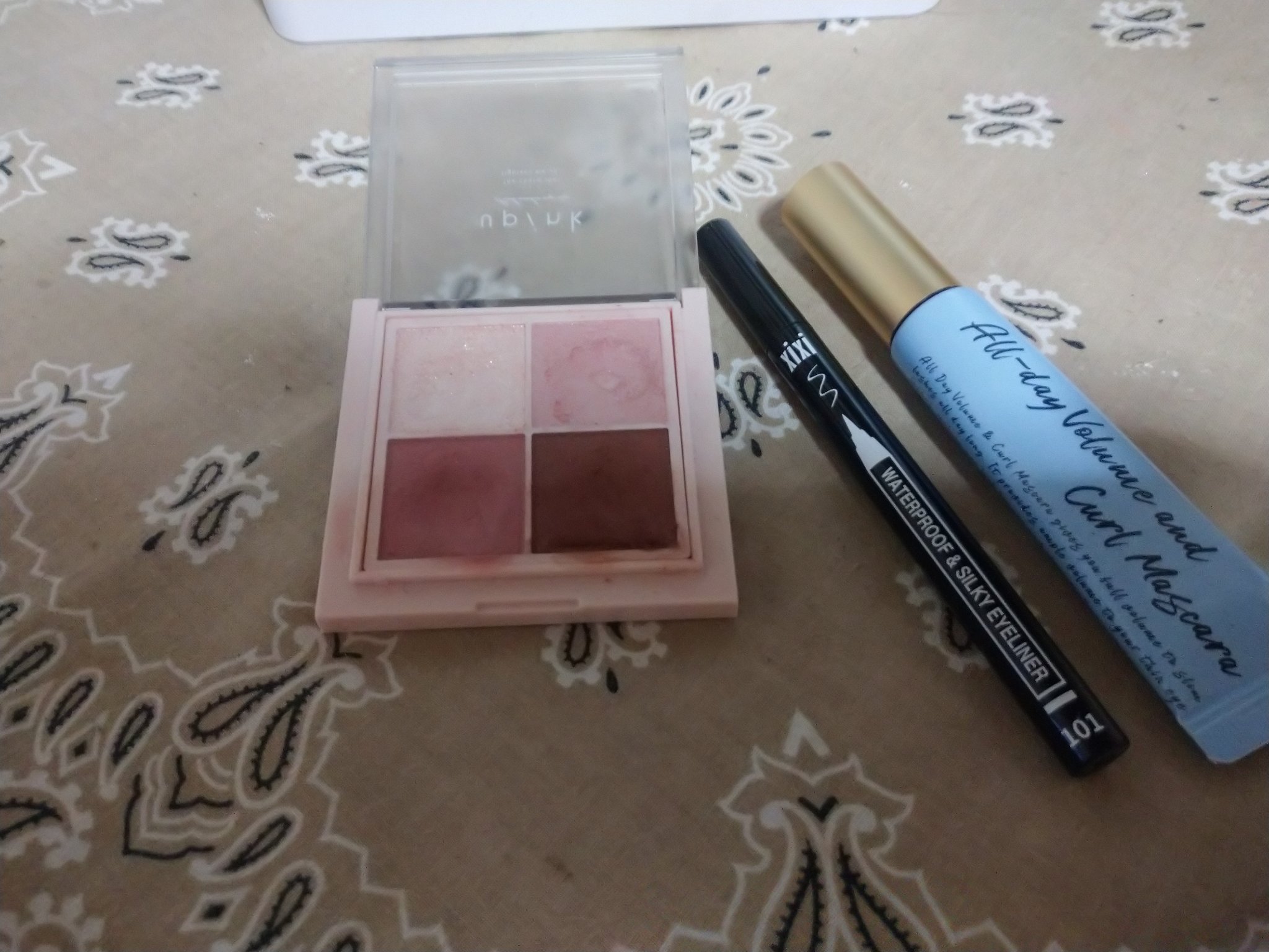 シャインオンステージアイパレット/upink/アイシャドウパレットを使ったクチコミ（1枚目）