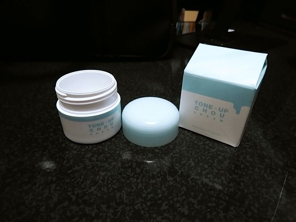 トーンアップシュークリーム/MILCOTT/化粧下地を使ったクチコミ(2枚目)