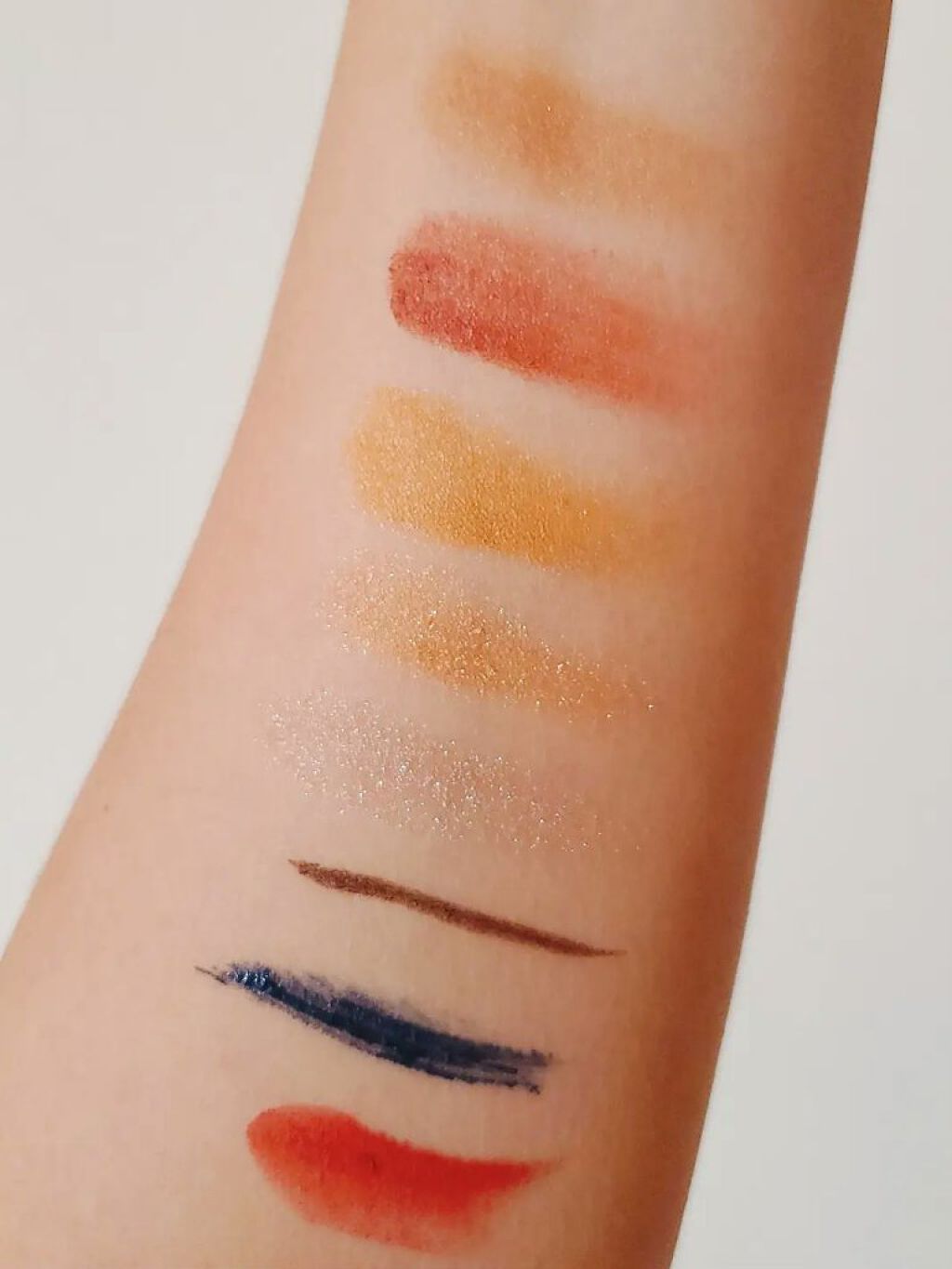 セルヴォーク ヴォランタリー アイズ/Celvoke/単色アイシャドウを使ったクチコミ（3枚目）