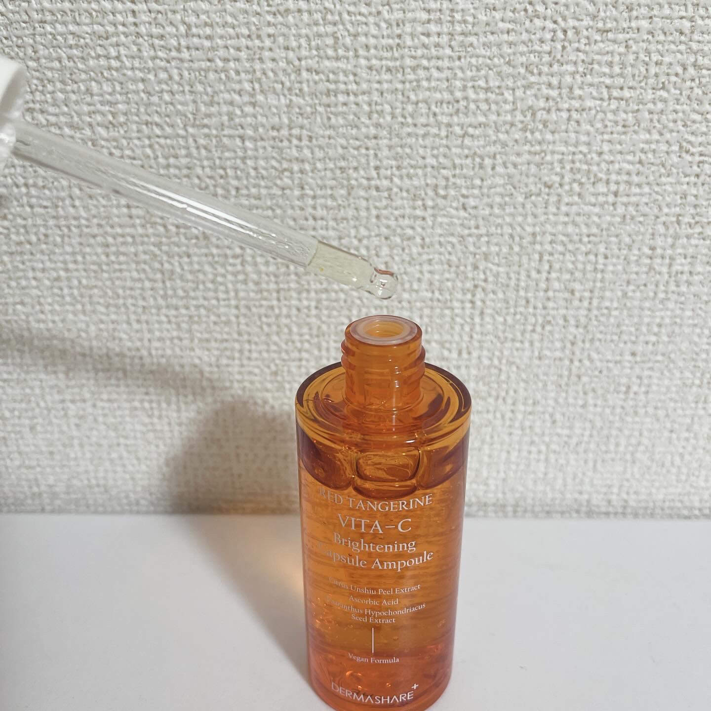 レッドタンジェリンVITA-Cカプセルセラム/DERMASHARE/美容液を使ったクチコミ（2枚目）