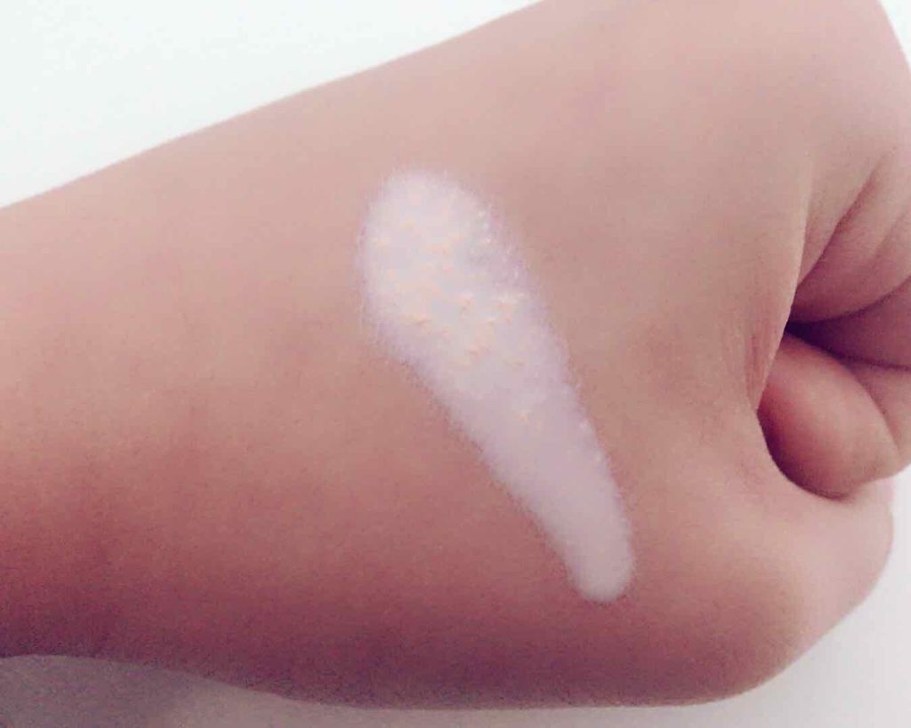 皮脂テカリ防止下地/CEZANNE/化粧下地を使ったクチコミ（2枚目）