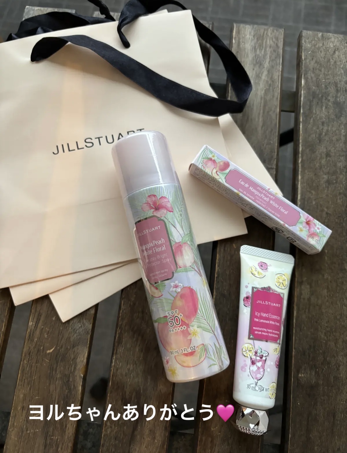 ジルスチュアート オード マンゴー&ピーチ ホワイトフローラル ローラーボール/JILL STUART/香水(レディース)を使ったクチコミ（3枚目）