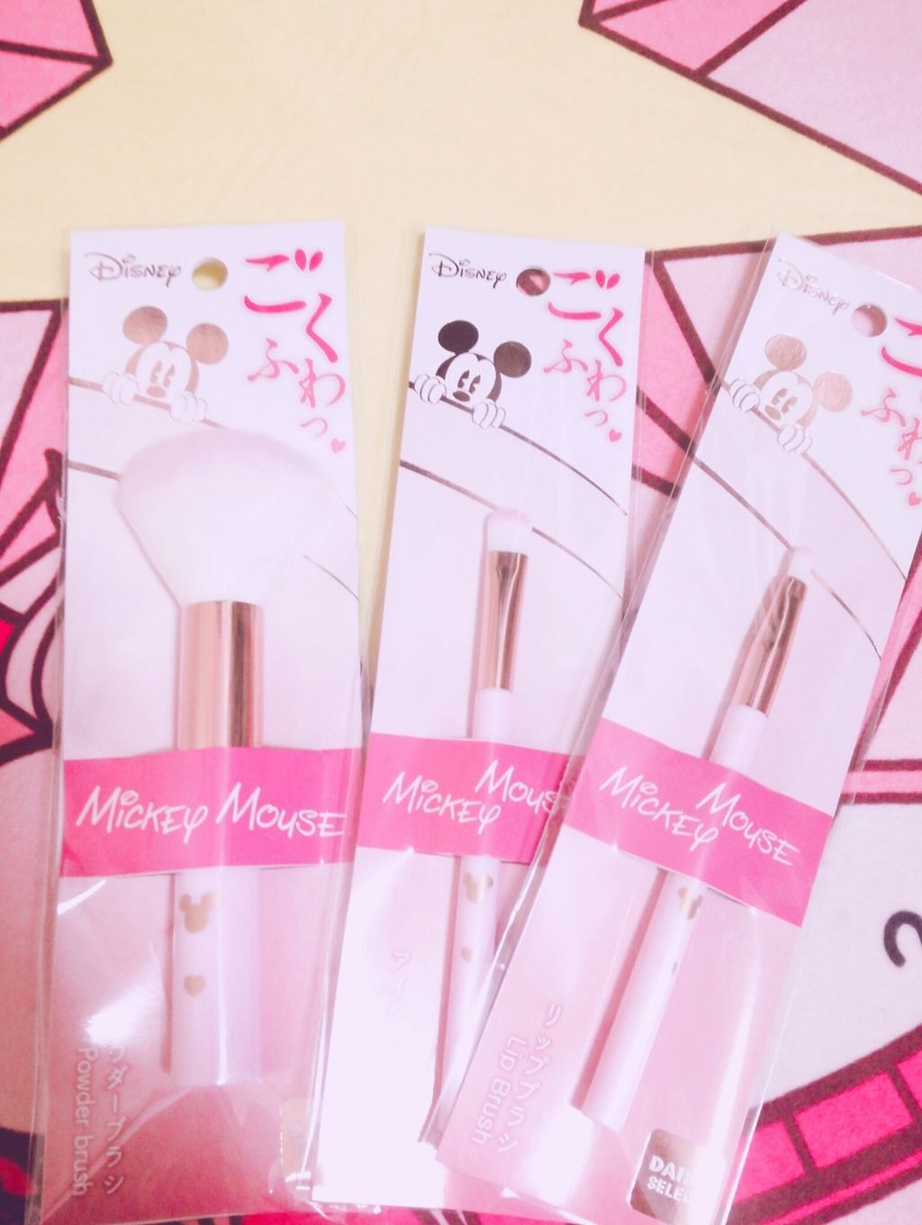 ごくふわっ ミッキーブラシ/DAISO/メイクブラシを使ったクチコミ(2枚目)