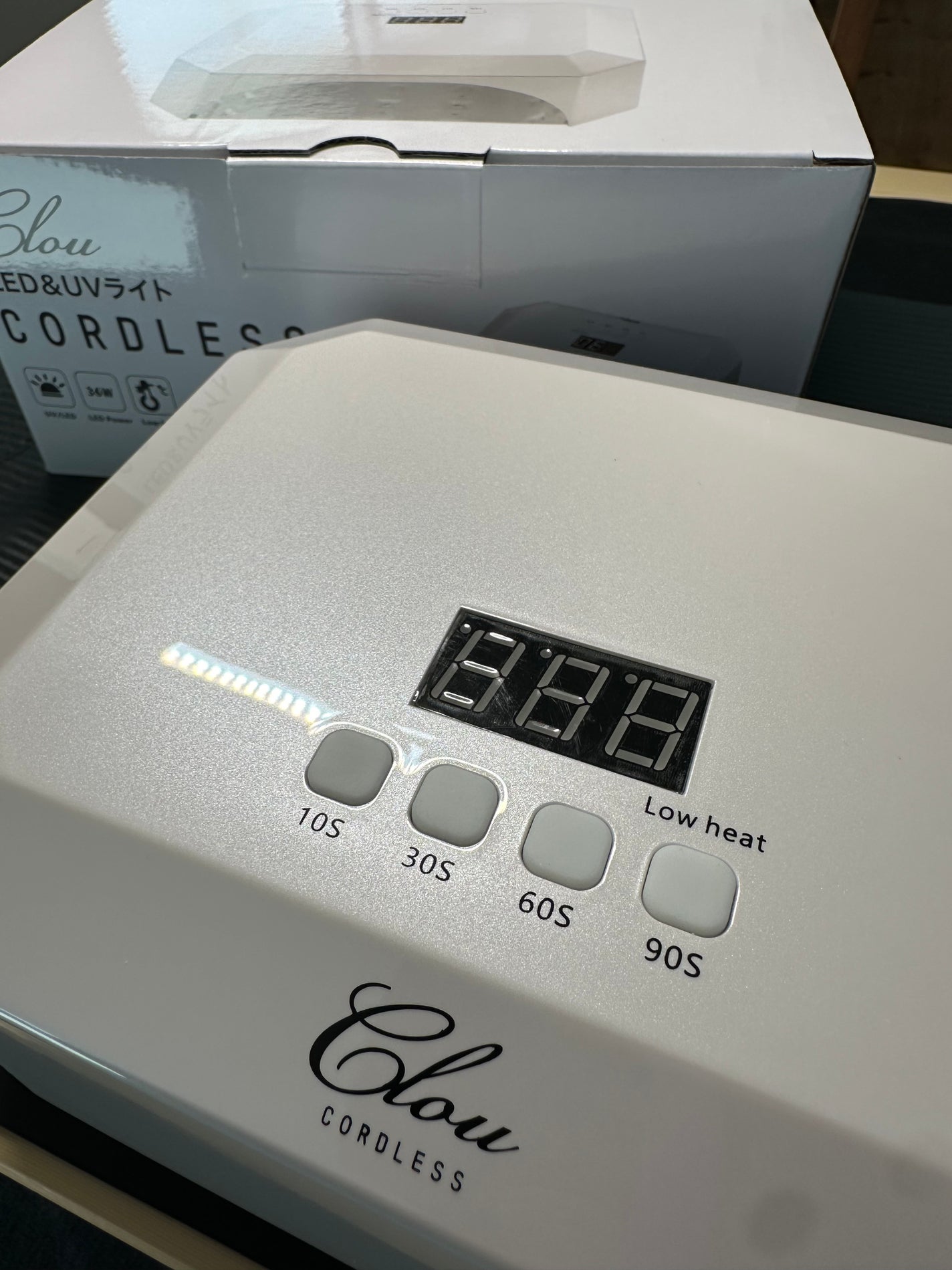 新品未使用 クロウ LED&UVライト コードレス clou ネイル ライト 試してみた】Clou LED&UVライト コードレスのリアルな口コミ