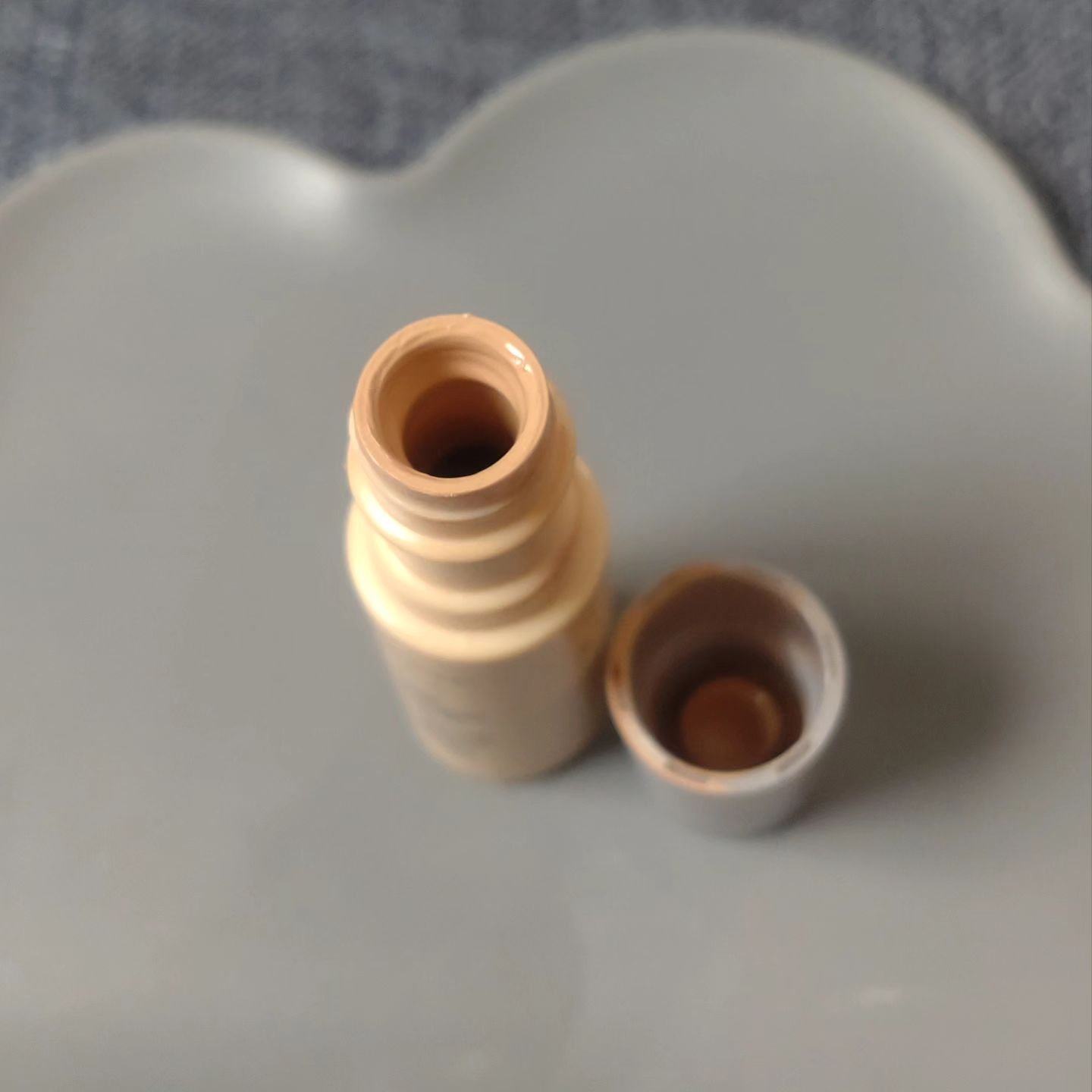 クラリティフロウリクイド/LUNASOL/リキッドファンデーションを使ったクチコミ（2枚目）