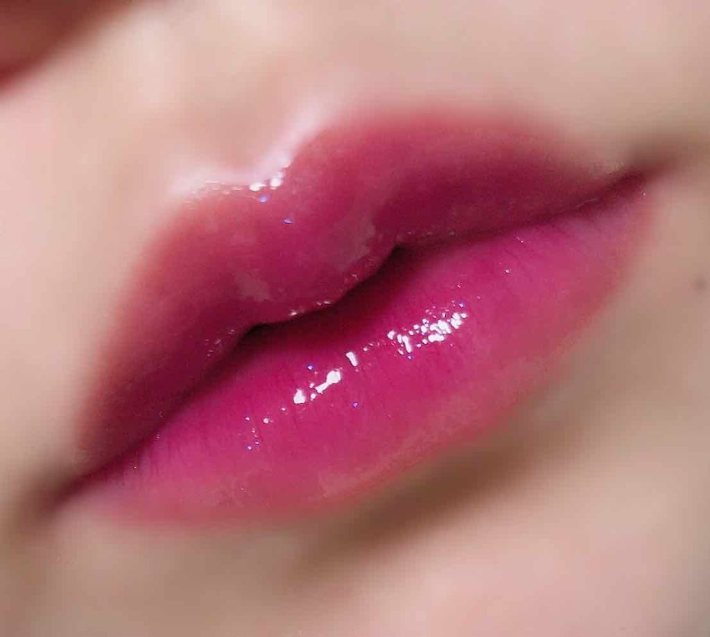 カラーエナメルグロス/KATE/リップグロスを使ったクチコミ（2枚目）