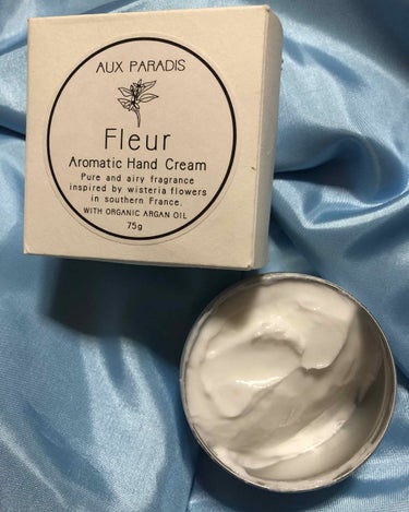 アロマティック ハンドクリーム Fleur/AUX PARADIS/ハンドクリームを使ったクチコミ（2枚目）