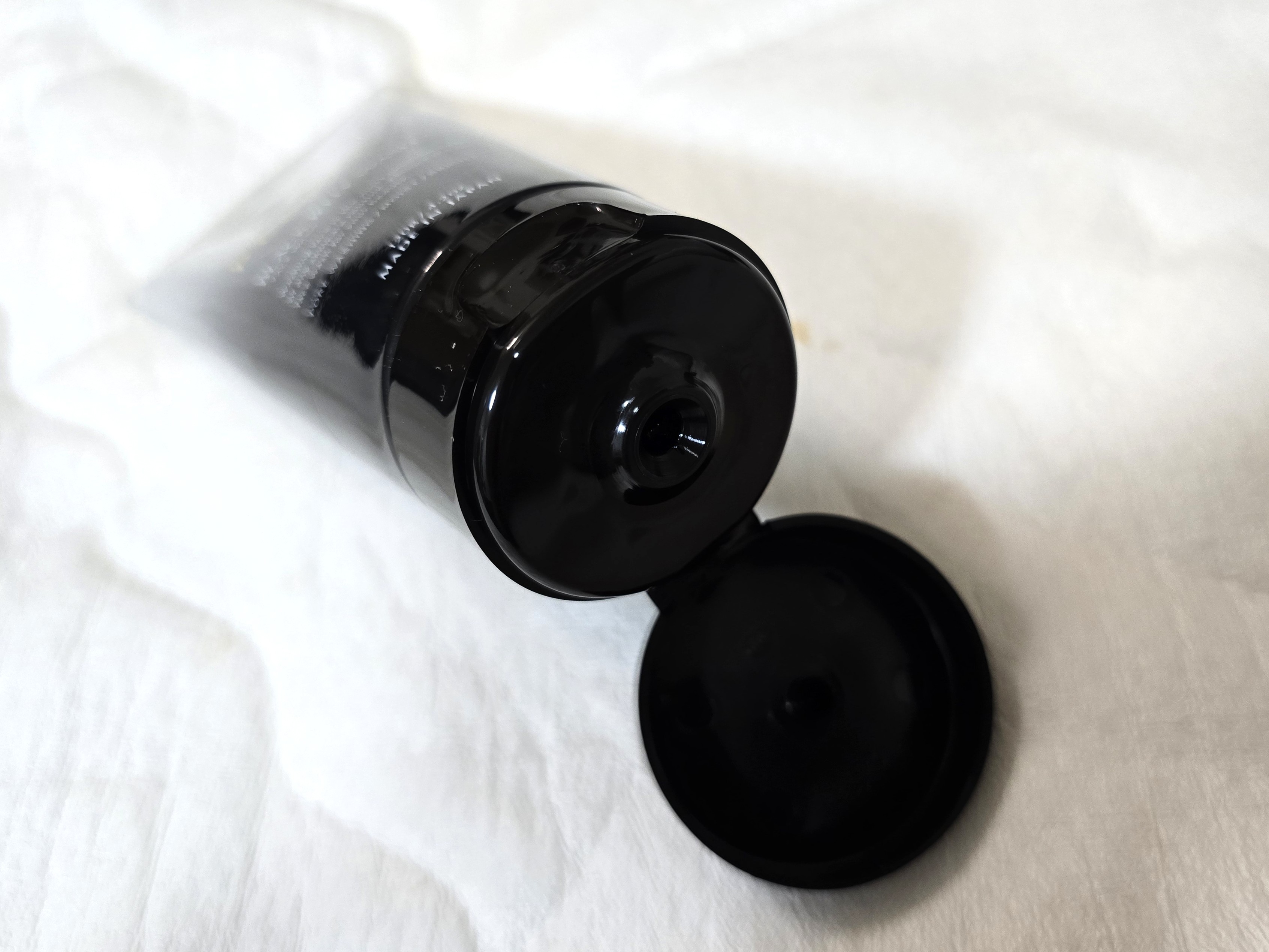 BLACK JELLY WASH（ブラックジェリーウォッシュ）/PLUEST/その他洗顔料を使ったクチコミ（1枚目）