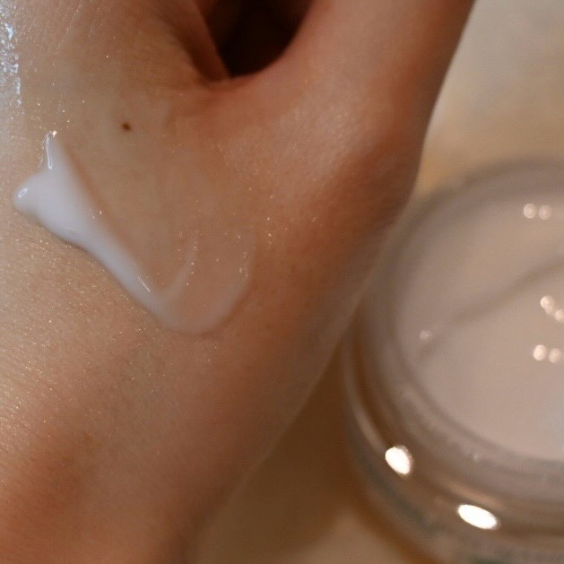 グルタチオンナイアシンアミドアンプルセラム/APLB/美容液を使ったクチコミ（3枚目）