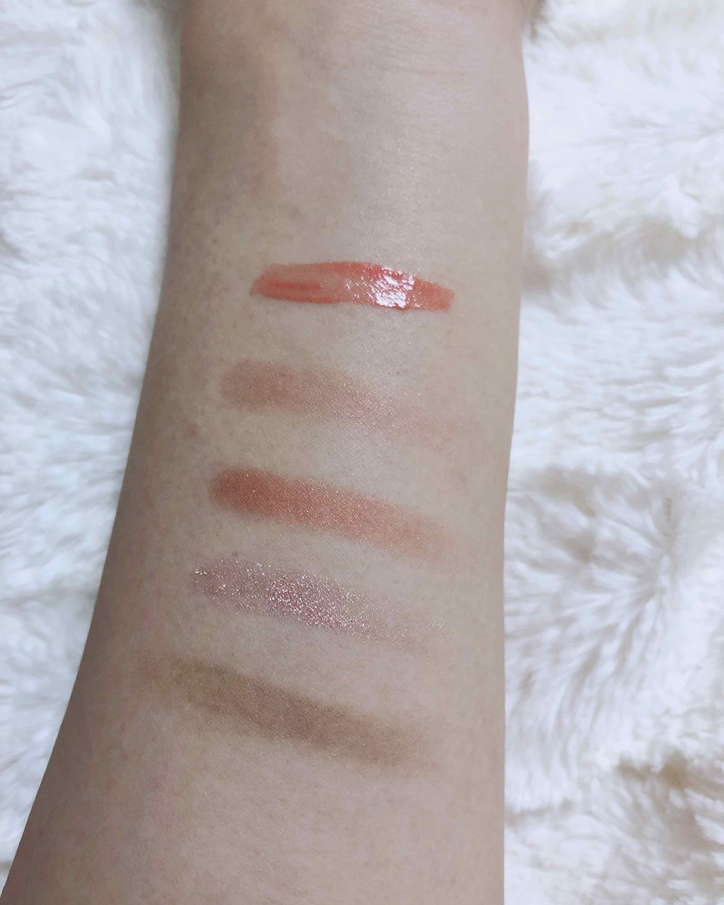 リリカルリップアミ/THREE/リップグロスを使ったクチコミ（3枚目）