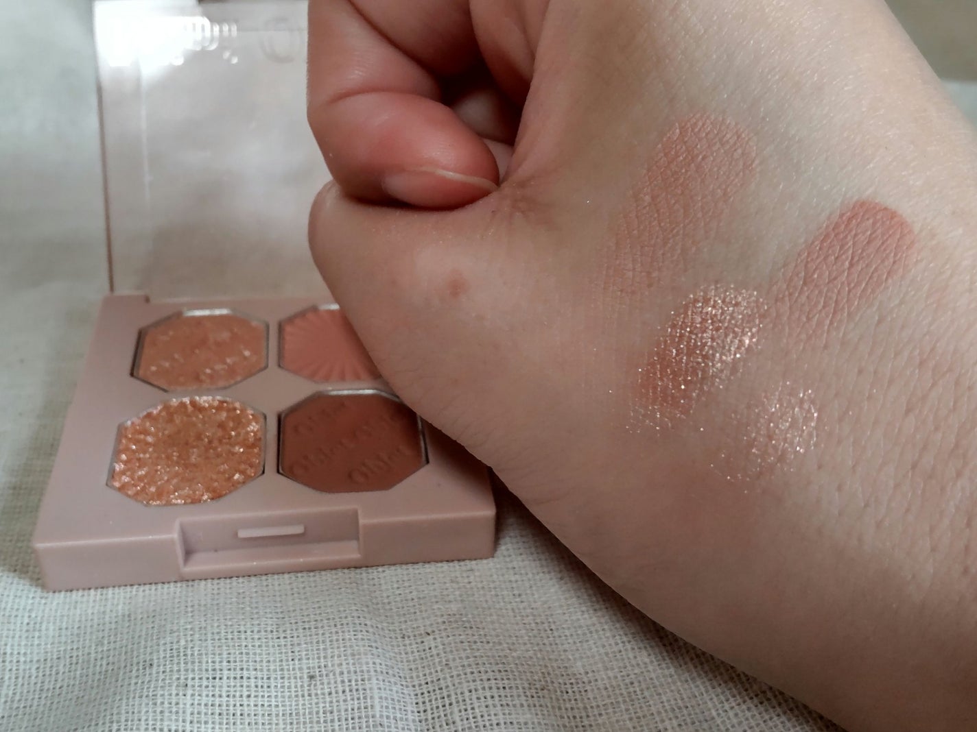 プレイ カラー アイズ ミニ ジュエリー/ETUDE/アイシャドウパレットを使ったクチコミ(4枚目)