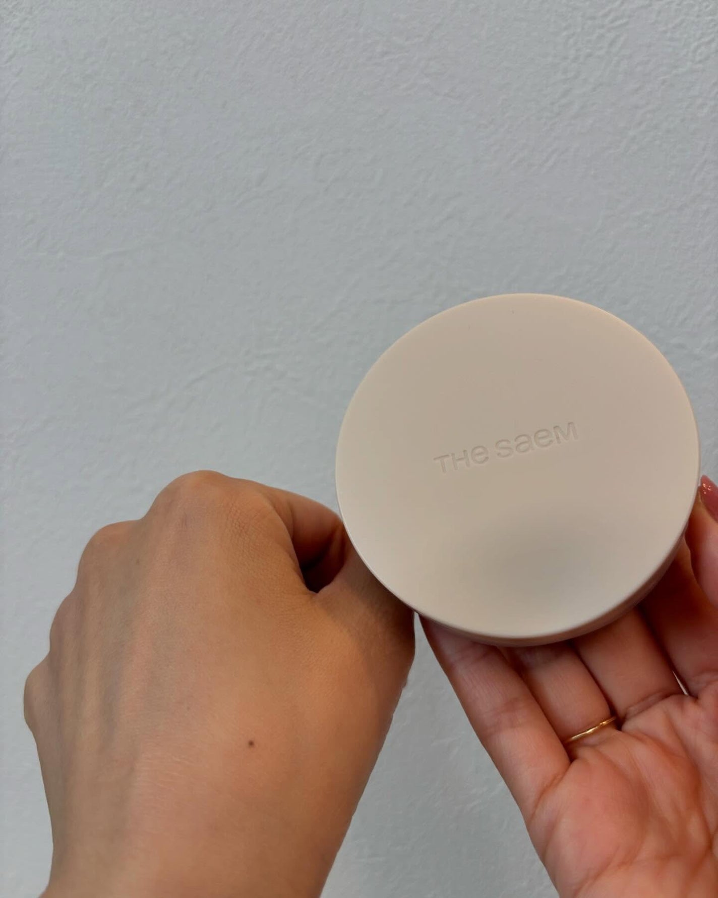 カバーパーフェクションコンシーラークッション/the SAEM/リキッドコンシーラーを使ったクチコミ(6枚目)