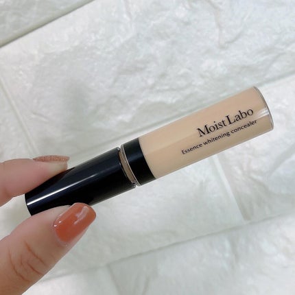 モイストラボ エッセンス薬用美白コンシーラー/Moist Labo/リキッドコンシーラーを使ったクチコミ(2枚目)