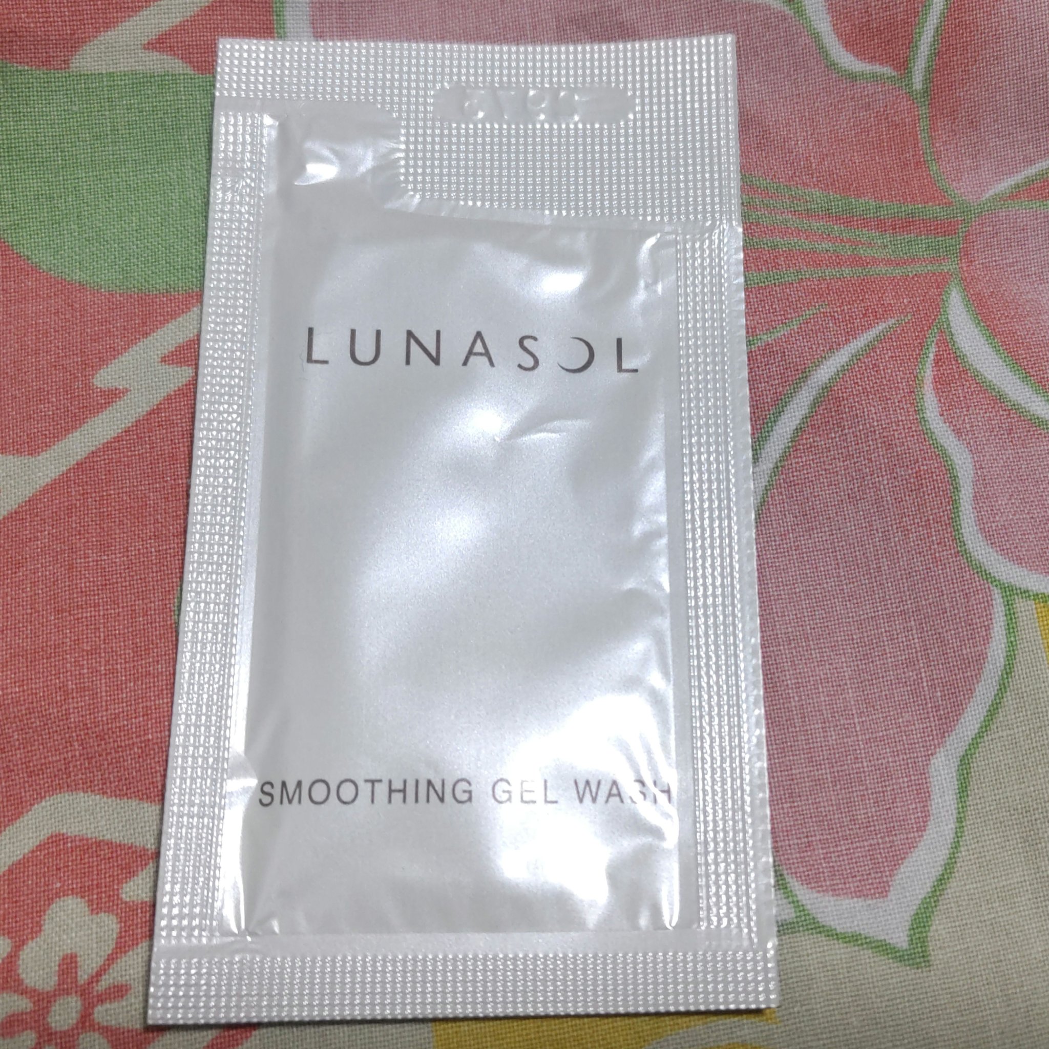 LUNASOL スムージングジェルウォッシュのクチコミ「ぷるんとしたゼリーみたいなジェルウォッシュ🍀
LUNASOL✨
スムージングジェルウォッシュ
.....」（1枚目）