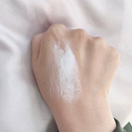 シアバター高配合ハンドクリーム/DAISO/ハンドクリームを使ったクチコミ(5枚目)