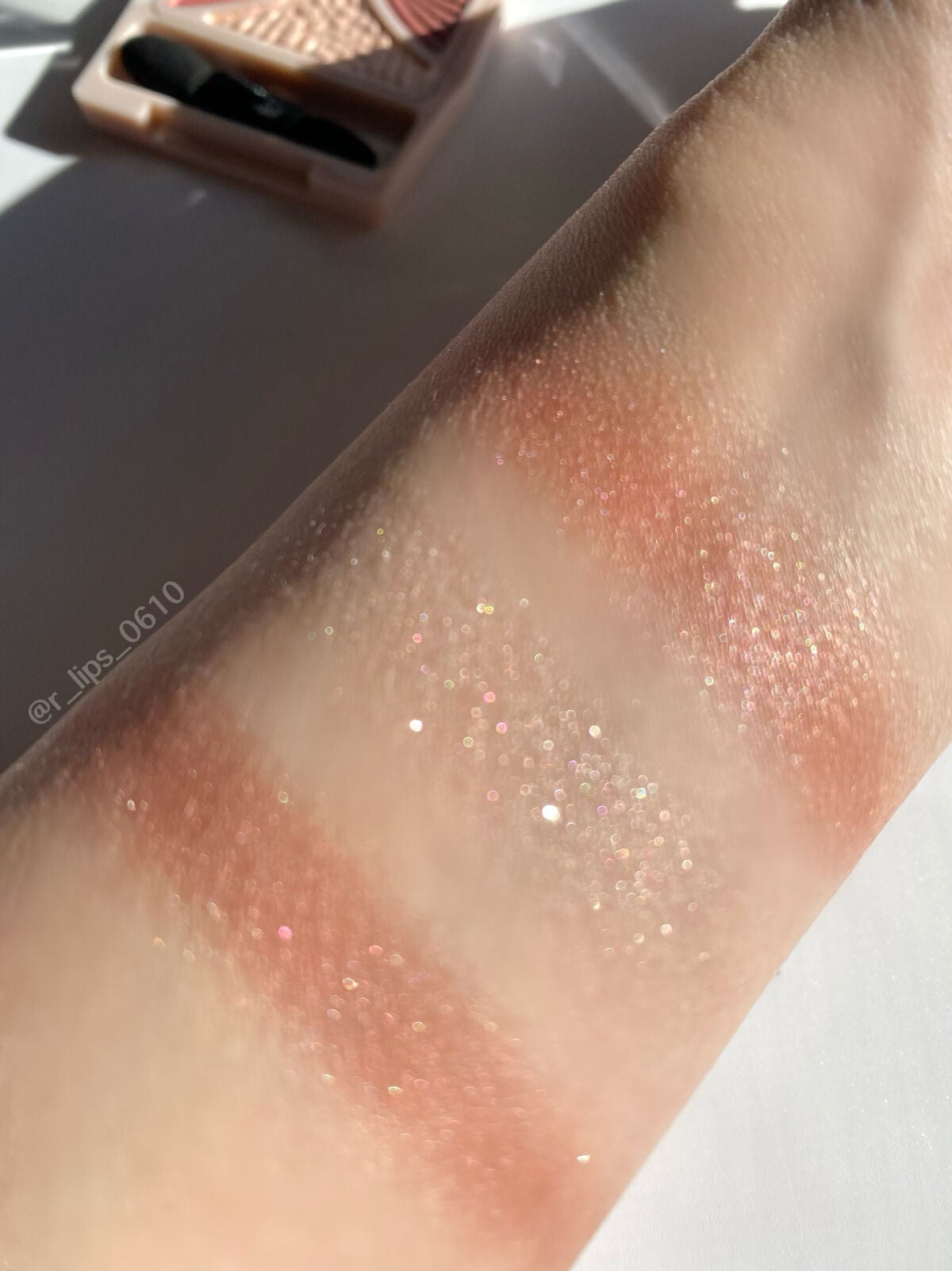 ジューシーピュアアイズ/キャンメイク/アイシャドウパレットを使ったクチコミ(3枚目)